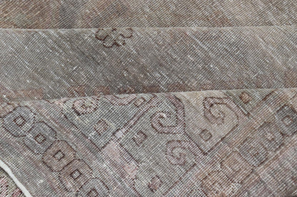 Antique Khotan Rug in Medallions with Silvery Background and Muted Colors. Keivan Woven Arts / rug EN - 179399, country of origin / type: Turkestan / Khotan, 1900 Measures: 8'0 x 10'6 This attractive Khotan rug is a spectacular testament to the co... - Keivan Woven ArtsEN - 179399 - 23696Rug