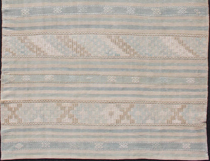 Natural - Toned Turkish Flat - Weave Kilim with Geometric Stripes Tan and Seafoam Stripe design Kilim with geometric motifs, Keivan Woven Arts / rug EN - 179486, country of origin / type: Turkey / Kilim, circa 1950 This flat - woven Kilim from Tu... - Keivan Woven ArtsEN - 179486 - 12545Rug