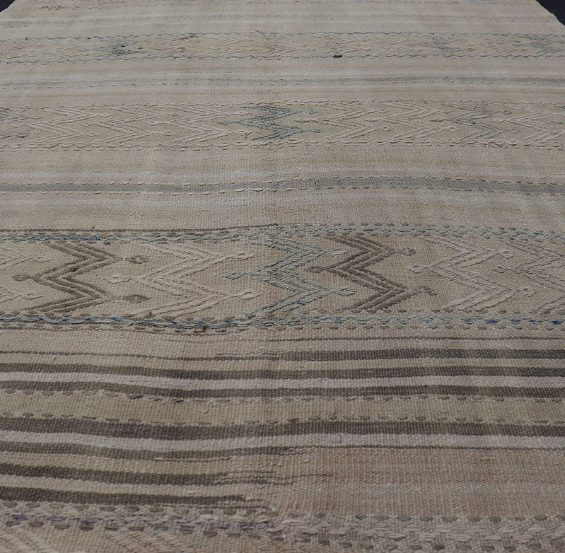 Vintage flat - weave Kilim with embroideries in tan, blue - gray with a modern design geometric stripe design Vintage Kilim from Turkey. Keivan Woven Arts / rug EN - 179491, country of origin / type: Turkey / Kilim, circa 1950 This vintage Turkish Kil... - Keivan Woven ArtsEN - 179491 - 17790Rug