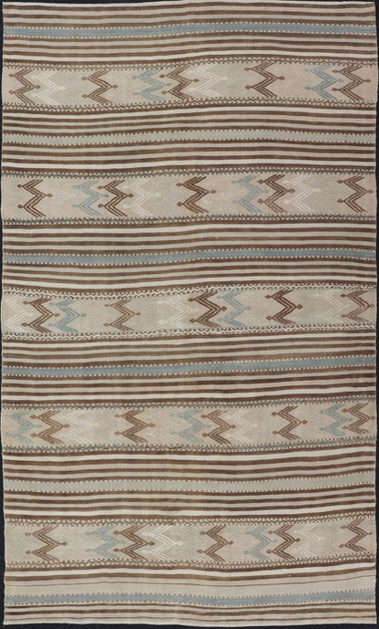 Turkish Hand Woven Flat - Weave Embroidered Kilim in Taupe, Brown, and Lt. Blue. Keivan Woven Arts / rug EN - 179493, country of origin / type: Turkey / Kilim, circa 1950 Measures: 4'6 x 8'4 This vintage flat - woven Embroidered kilim rug feat... - Keivan Woven ArtsEN - 179493 - 15380Rug