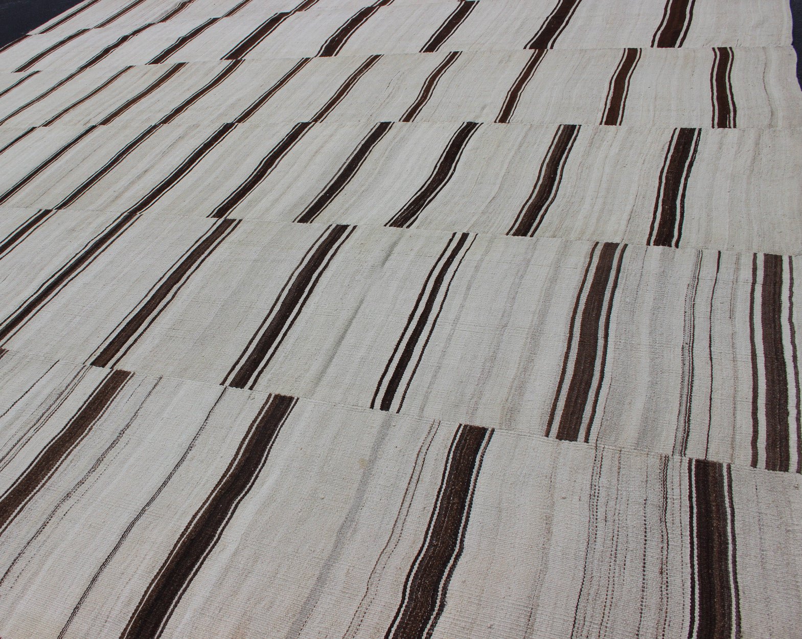 Large Vintage Turkish Kilim Rug With Vertical Stripes in Cream and Brown Stripes Measures: 13' x 17' Flat - weave Kilim vintage rug from Turkey with vertical stripes in brown and cream. Keivan Woven Arts / Rug EN - 179664, country of origin /... - Keivan Woven ArtsEN - 179664 - 12799Rug