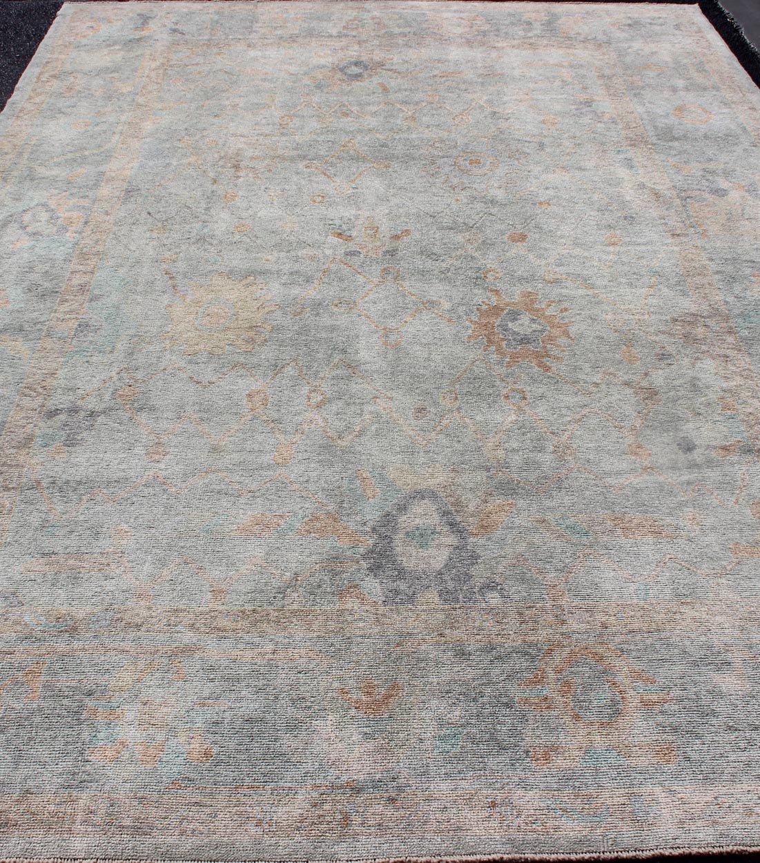 Modern Turkish Oushak large Rug in Seafoam Green, Light Blue & Multi Colors. Turkish Oushak contemporary rug with seafoam green, light blue, tan, orange neutral color palette and all - over flower design, rug EN - 179684, country of origin / type: ... - Keivan Woven ArtsEN - 179684 - 12229Rug