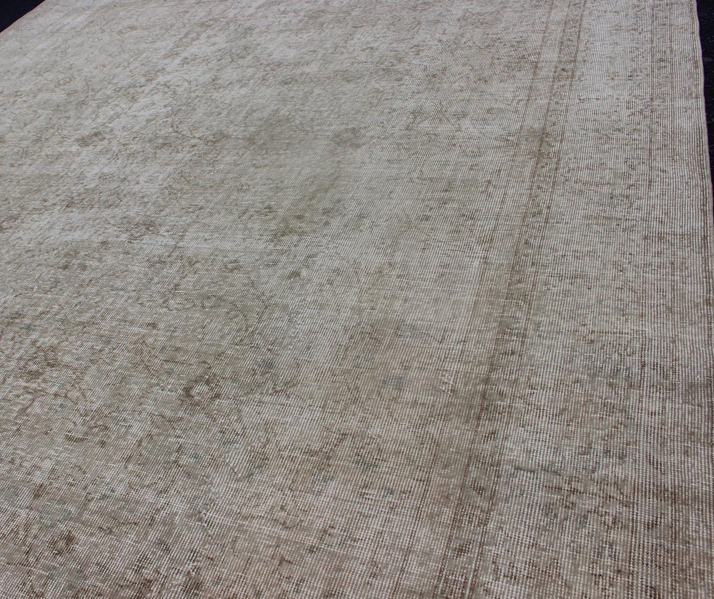 Vintage Distressed Turkish Rug with All - Over Floral Pattern in Cream and light Brown Tones Turkish carpet with distressed Floral design in ivory, and light brown highlights. This vintage Turkish carpet has been distressed and neutralized to crea... - Keivan Woven ArtsEN - 179686 - 12631Rug