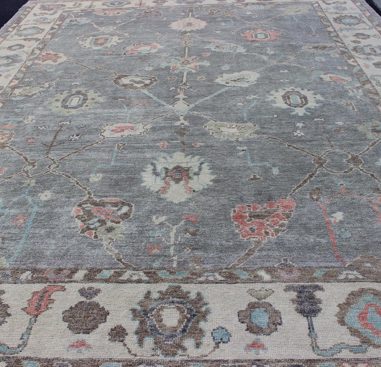 Large Turkish Modern Oushak Rug in Gray, Pink, Neutrals and All - Over Design kwarugs Turkish Oushak rug with gray, pink, neutral color palette and all - over flower design, rug en - 179699, country of origin / type: Turkey / Oushak This tradi... - Keivan Woven ArtsEN - 179699 - 11895Rug