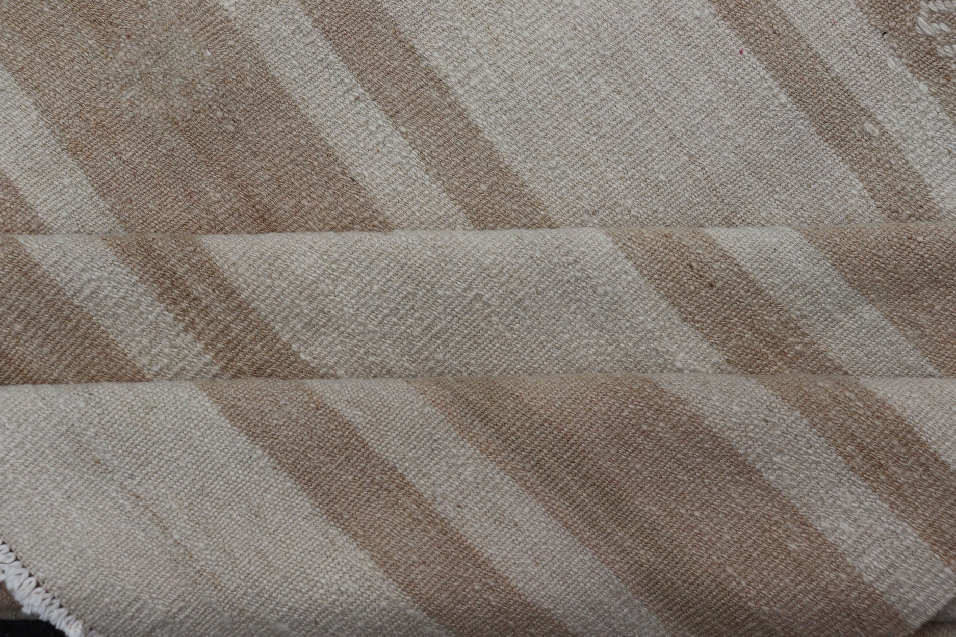 Square Flat - Weave Kilim Vintage Rug from Turkey with Horizontal Stripes in Taupe Flat - Weave Kilim vintage rug from Turkey with horizontal brown and taupe stripes on a cream background. Keivan Woven Arts / rug EN - 179787, country of origin / typ... - Keivan Woven ArtsEN - 179787 - 17652Rug