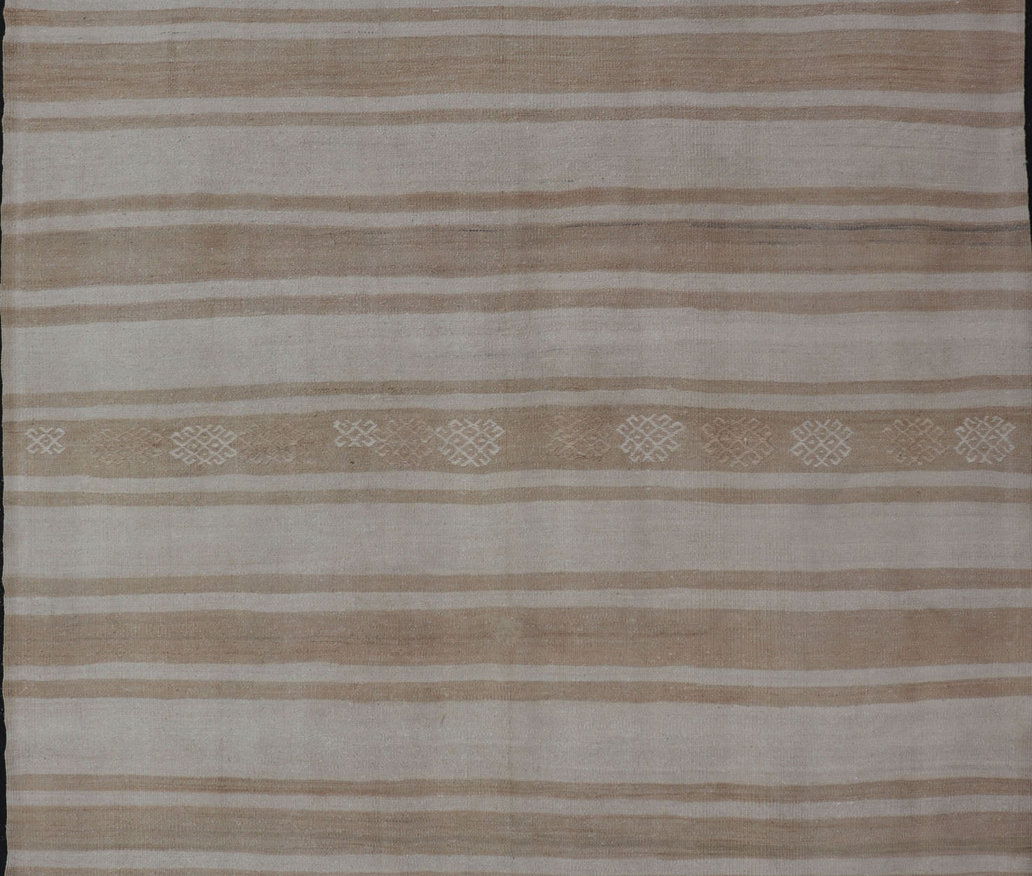 Square Flat - Weave Kilim Vintage Rug from Turkey with Horizontal Stripes in Taupe Flat - Weave Kilim vintage rug from Turkey with horizontal brown and taupe stripes on a cream background. Keivan Woven Arts / rug EN - 179787, country of origin / typ... - Keivan Woven ArtsEN - 179787 - 17652Rug