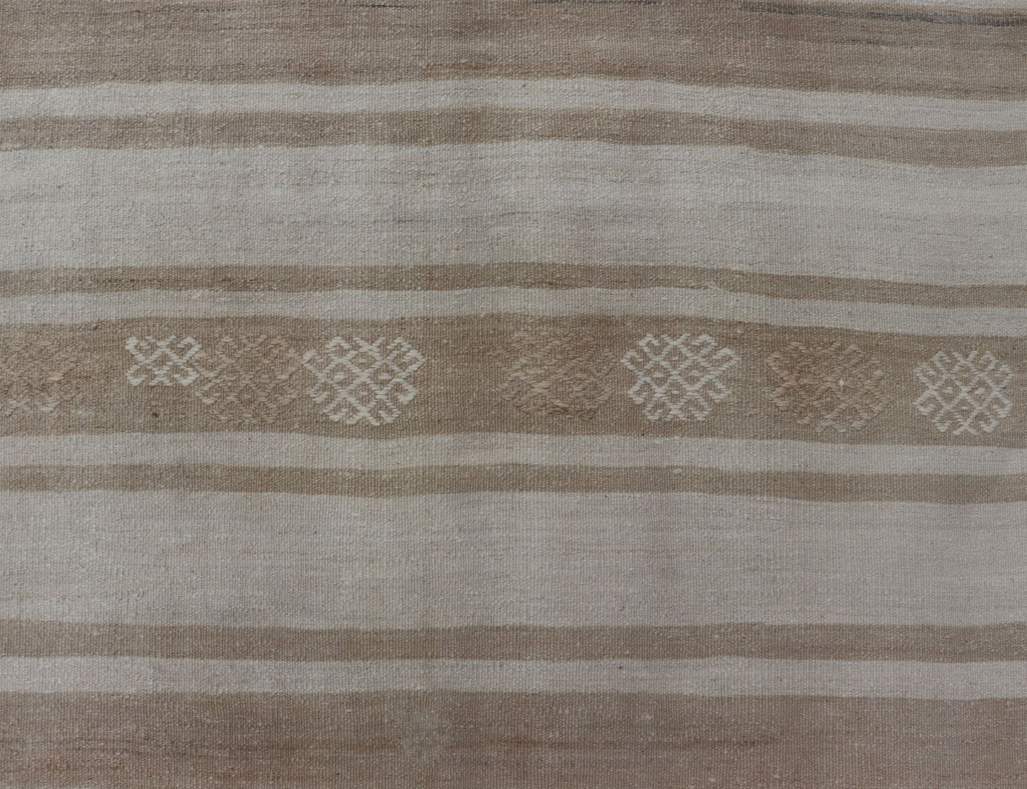 Square Flat - Weave Kilim Vintage Rug from Turkey with Horizontal Stripes in Taupe Flat - Weave Kilim vintage rug from Turkey with horizontal brown and taupe stripes on a cream background. Keivan Woven Arts / rug EN - 179787, country of origin / typ... - Keivan Woven ArtsEN - 179787 - 17652Rug