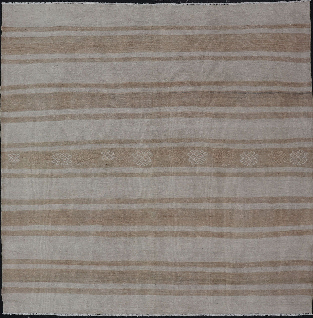 Square Flat - Weave Kilim Vintage Rug from Turkey with Horizontal Stripes in Taupe Flat - Weave Kilim vintage rug from Turkey with horizontal brown and taupe stripes on a cream background. Keivan Woven Arts / rug EN - 179787, country of origin / typ... - Keivan Woven ArtsEN - 179787 - 17652Rug