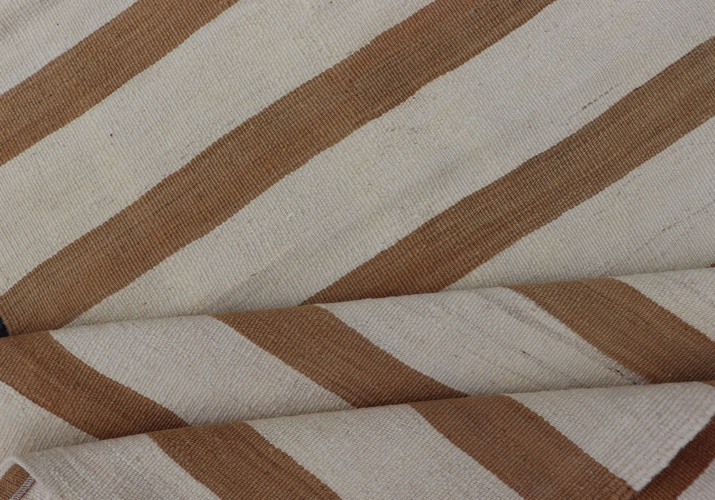 Vintage Turkish Kilim Rug with Horizontal Stripes in Light Brown, caramel and light Cream. Keivan Woven Arts rug EN - 179886, country of origin / type: Turkey / Kilim, circa Mid - 20th Century. Measures: 2'5 x 8'5 This vintage flat - woven kil... - Keivan Woven ArtsEN - 179886 - 15400Rug