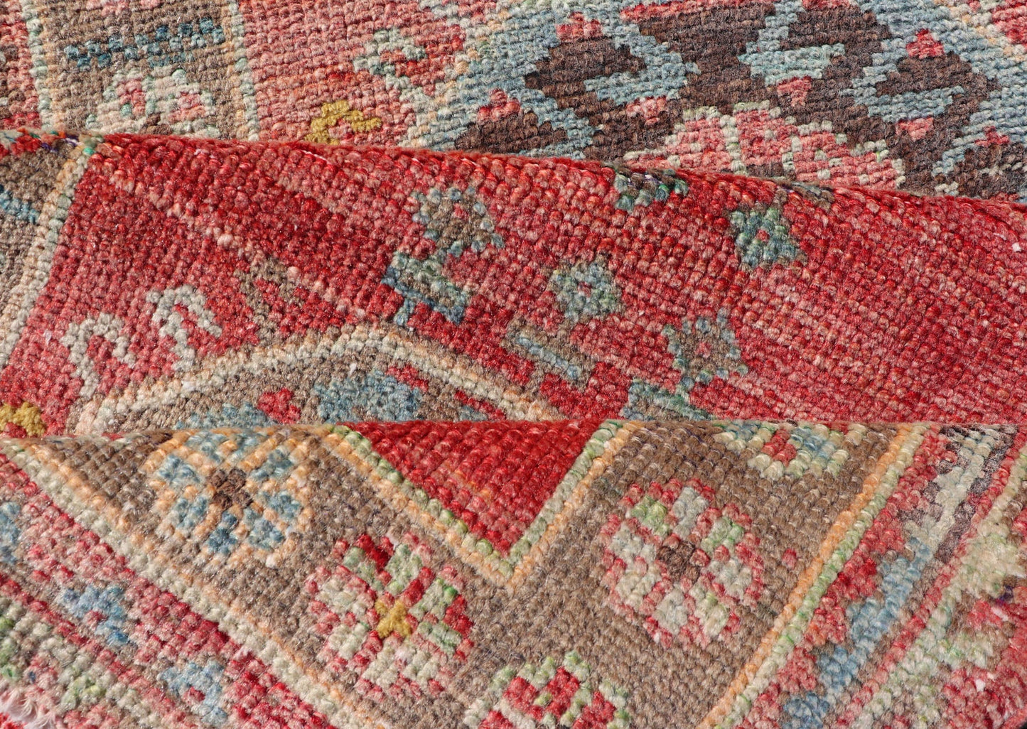 Vintage Hand Knotted Oushak Turkish Runner with Geometric Medallion Design Vintage Oushak runner from Turkey with Medallion design in various blue, soft red, brown, yellow and tan tones, Keivan Woven Arts / rug EN - 179957, country of origin / typ... - Keivan Woven ArtsEN - 179957 - 17682Rug
