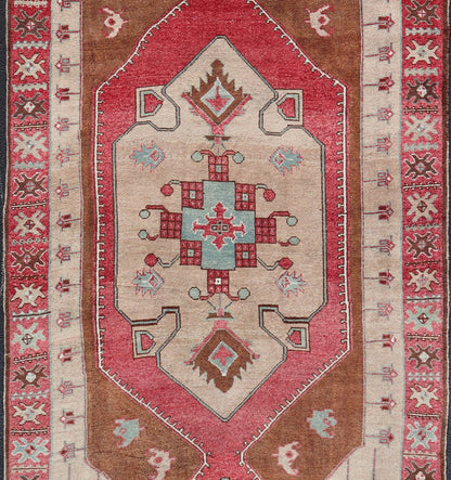 Over Sized Turkish Gallery Runner with Large Medallion in Red, Taupe and Brown. Vintage wide Gallery runner from Turkey with Medallion design in various tones of Red, light raspberry, taupe. and brown rug EN - 179982, country of origin / type: Tu... - Keivan Woven ArtsEN - 179982 - 14266Rug