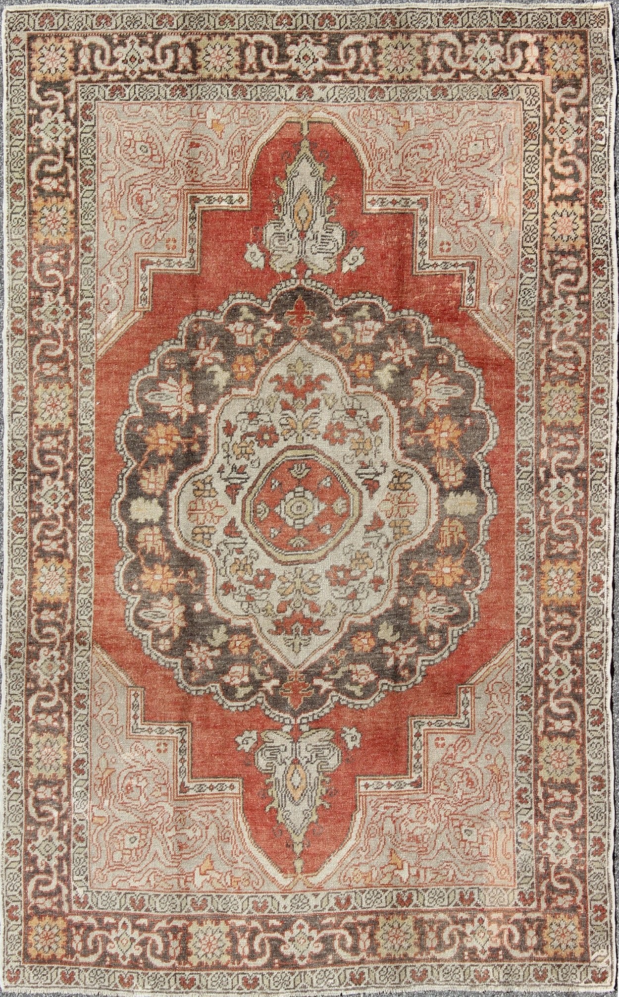 Antique Turkish Oushak Rug with Floral Medallion in Red, Charcoal and Cream Measures: 6'8 x 10'2. Antique Turkish Oushak rug with floral medallion in red, charcoal and cream, Keivan Woven Arts/ rug en - 18, country of origin / type: Turkey... - Keivan Woven ArtsEN - 18 - 804Rug