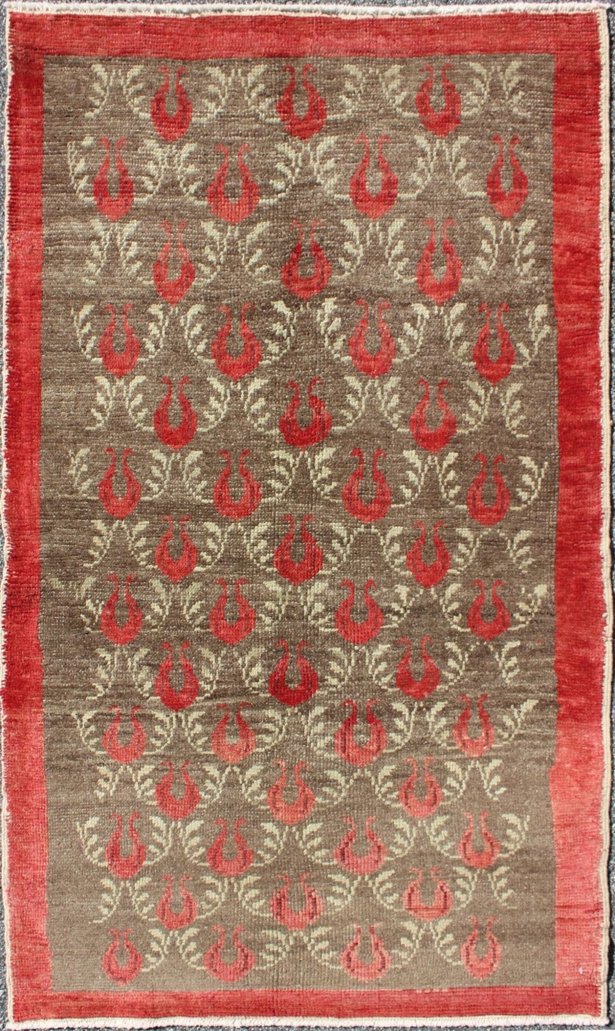 All - Over Latticework Design Vintage Turkish Tulu Rug Measures: 3'1 x 5'5 Vintage Turkish Tulu rug in Soft orange, light brown and light green, Keivan Woven Arts/ rug #EN - 267, country of origin / type: Turkey / Tulu, circa 1940s Th... - Keivan Woven ArtsEN - 267 - 4373Rug