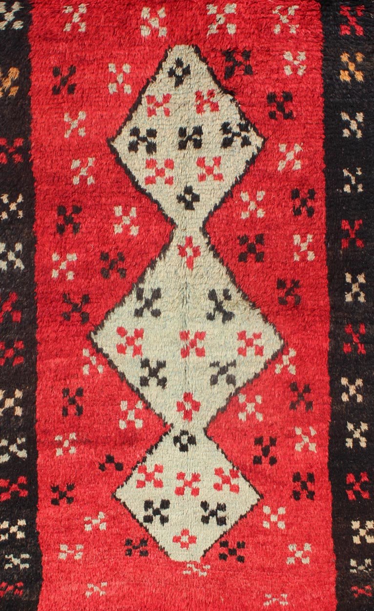 Unique Turkish Tulu Rug With Cream Medallions Red Background Chocolate Border. Midcentury Turkish Tulu rug with diamond design in beautiful red, Ivory, and dark brown/ black color border, rug EN - 304, country of origin / type: Turkey / Tulu, circa ... - Keivan Woven ArtsEN - 304 - 4382Rug