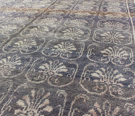 Vintage Turkish Tulu rug with all - over blossom design in dark gray and cream, rug en - 3272, country of origin type: Turkey Oushak, circa 1940 This Tulu carpet (circa mid - 20th century) features an all - over pattern of interconnected, vertically - arr... - Keivan Woven ArtsEN - 3272 - 5466Rug