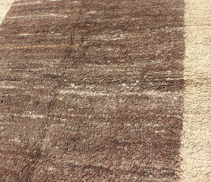 Modern & Minimalist Design Turkish Vintage Tulu Rug in Light Taupe and Brown. Vintage Tulu Turkish rug in Minimalist design and modern design with solid brown field rug EN - 3301. Keivan Woven Arts / country of origin / type: Turkey / Tulu, circa ... - Keivan Woven ArtsEN - 3301 - 5478Rug