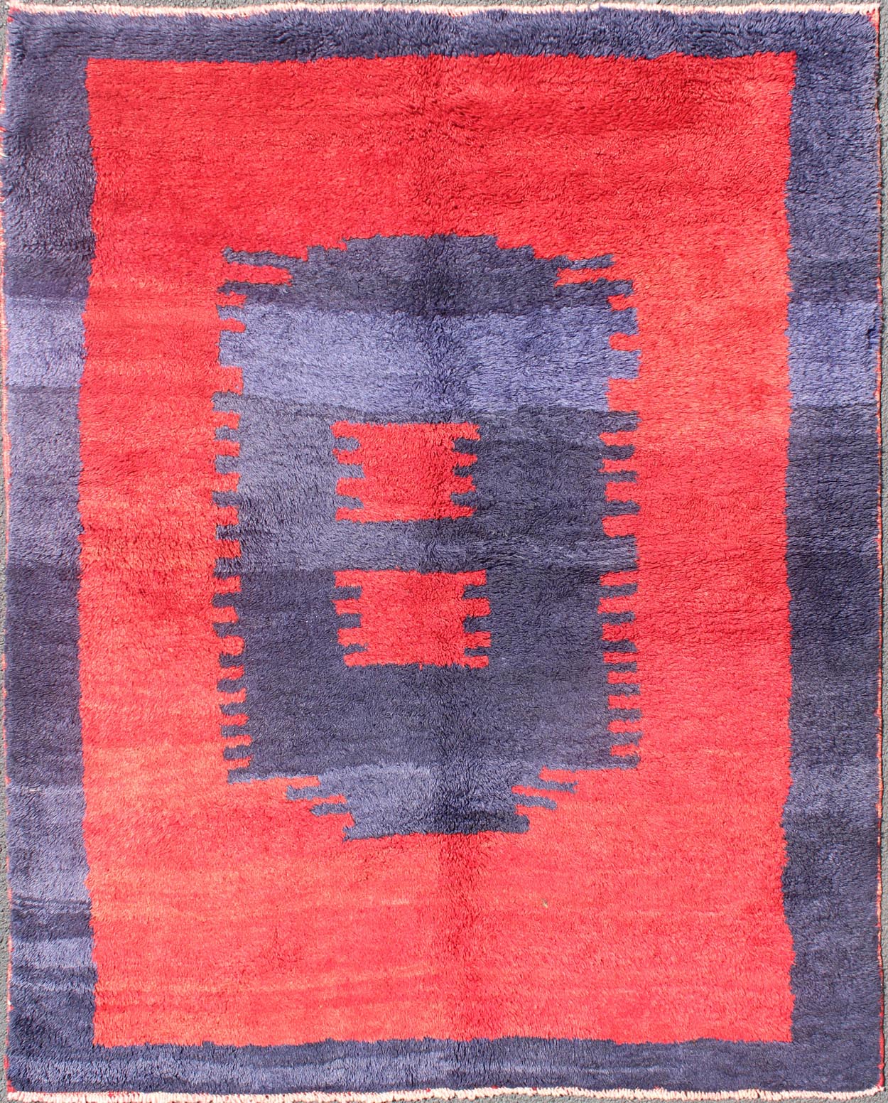 Turkish Tulu Rug with Modern Minimalist Design in Blue, Red and Luxurious Wool. Measures: 4'2 x 5'5 Fine wool and great condition Turkish Tulu Rug with a Modern Design, Keivan Woven Arts/ rug EN - 3305, country of origin / type: Turkey / T... - Keivan Woven ArtsEN - 3305 - 5482Rug