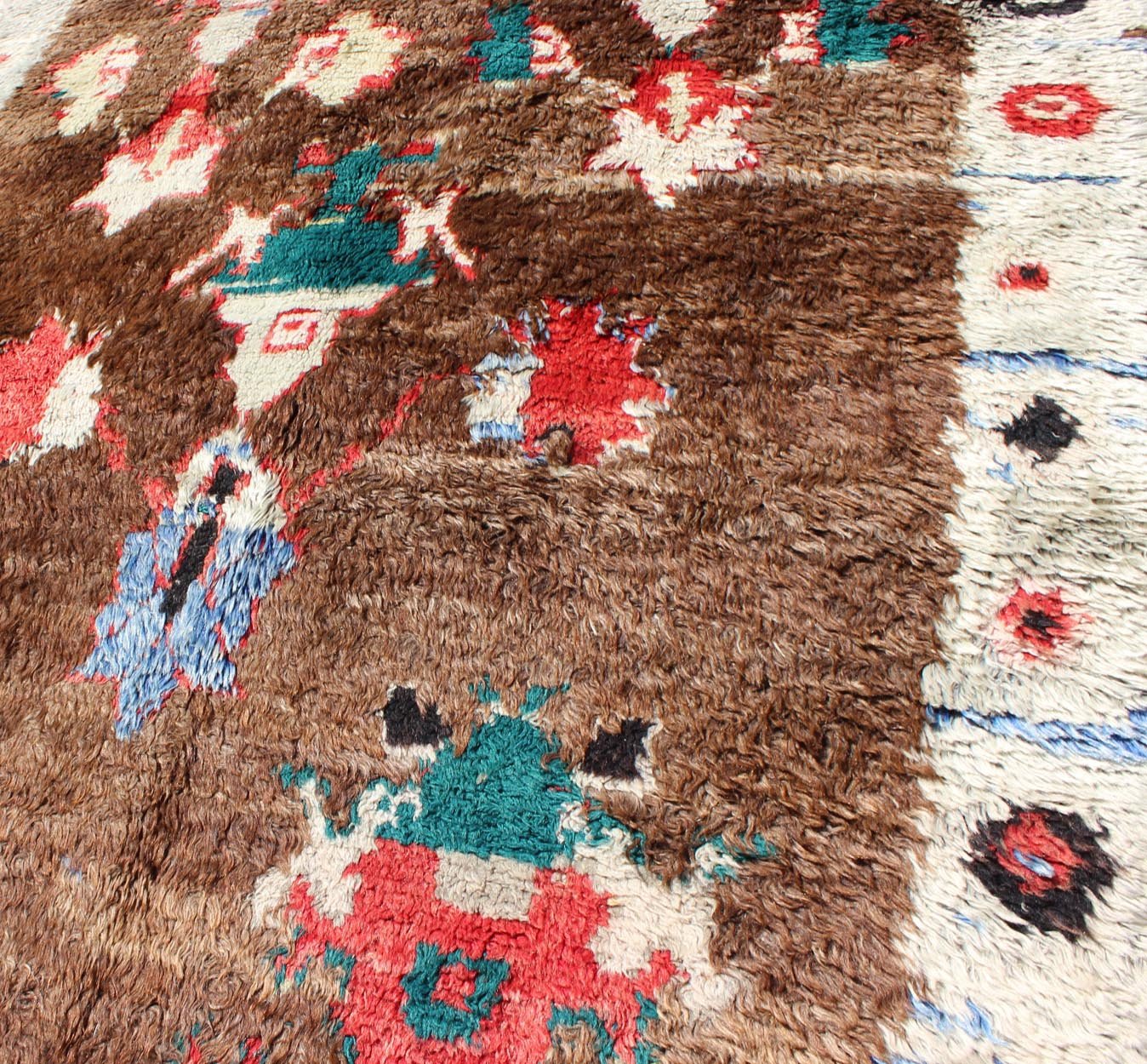 Colorful Antique Tulu Rug with Angora Wool Blend and Modern Tribal Design. Keivan Woven Arts Rug / EN - 3307. Mid - 20th Century Turkish Tulu Rug. Measures: 4'1 x 5'5. This antique Tulu rug showcases a free - spirited design with stunning colors of blu... - Keivan Woven ArtsEN - 3307 - 5492Rug