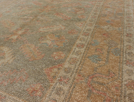 Turkish Oushak Reproduction Rug with Garden Design Floral Reproduction Oushak Rug from Turkey, rug EN - 345, country of origin / type: Turkey / Oushak, circa 2000 This reproduction Turkish Oushak rug features a garden - inspired design of va... - Keivan Woven ArtsEN - 345 - 4412Rug