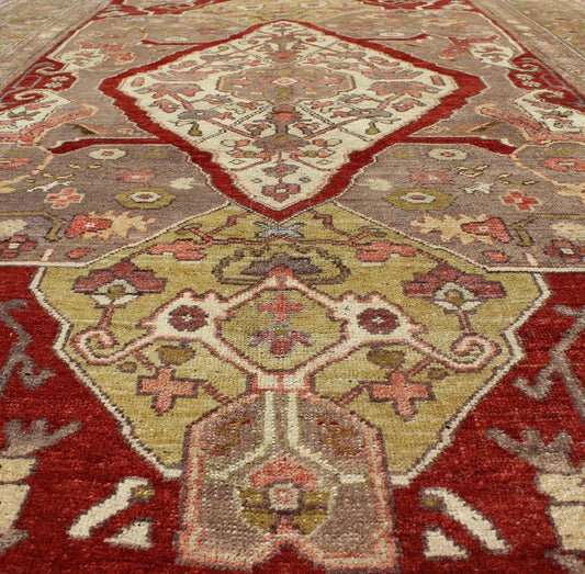 Turkish Oushak Reproduction Rug with Geometric Motifs in Green. rug/ - en - 3451 origin/turkey kwarugs This unique, vintage Turkish Oushak rug features a unique blend of colors and an intricately beautiful design. The central medallion is complement... - Keivan Woven ArtsEN - 3451 - 4402Rug