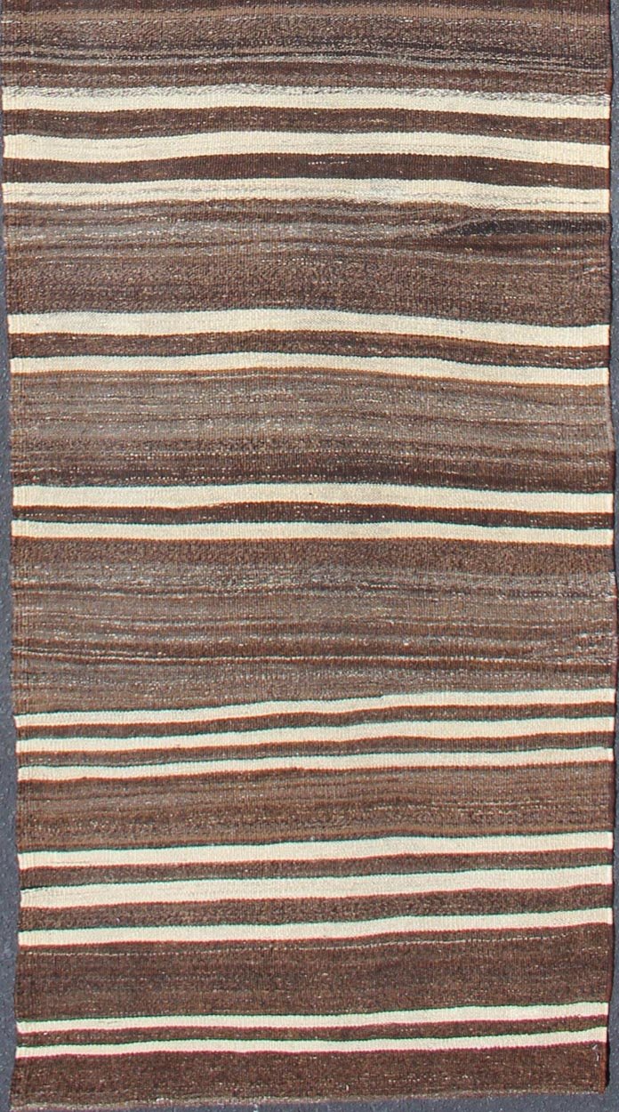 Modern Kilim Flat - Weave Runner with Brown and Ivory Stripes Vintage Kilim runner from Turkey with minimalist stripes in brown and ivory. Keivan Woven Arts / rug EN - 39 - 1, country of origin / type: Turkey / Kilim, circa 1950. This modern - de... - Keivan Woven ArtsEN - 39 - 1 - 11356Rug