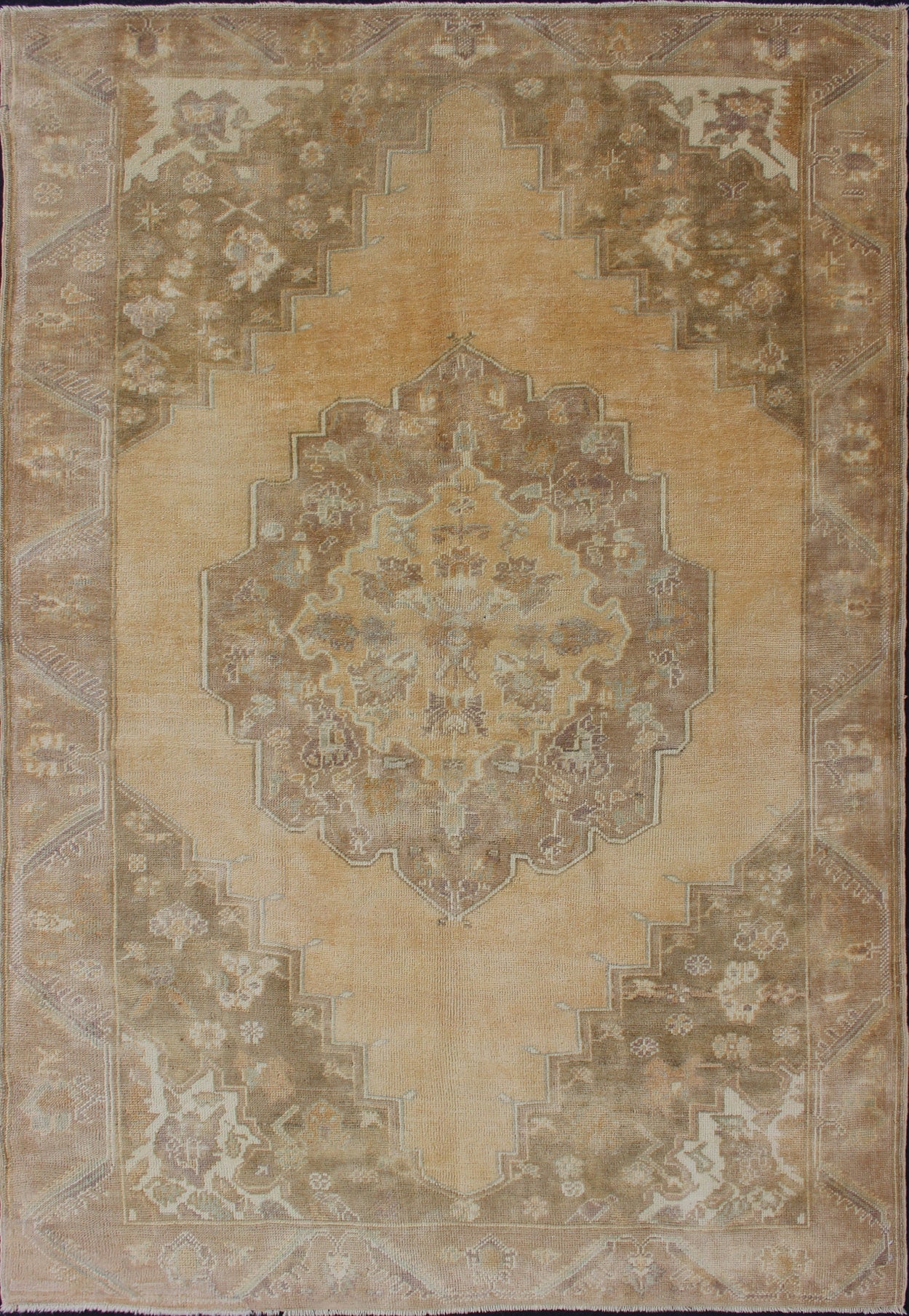 Taupe and Light Brown Turkish Oushak Vintage Rug with Floral Central Medallion, rug en - 3925, country of origin / type: Turkey / Oushak, circa mid - 20th century This vintage Turkish Oushak rug (circa mid - 20th century) features a unique blend of co... - Keivan Woven ArtsEN - 3925 - 1612Rug