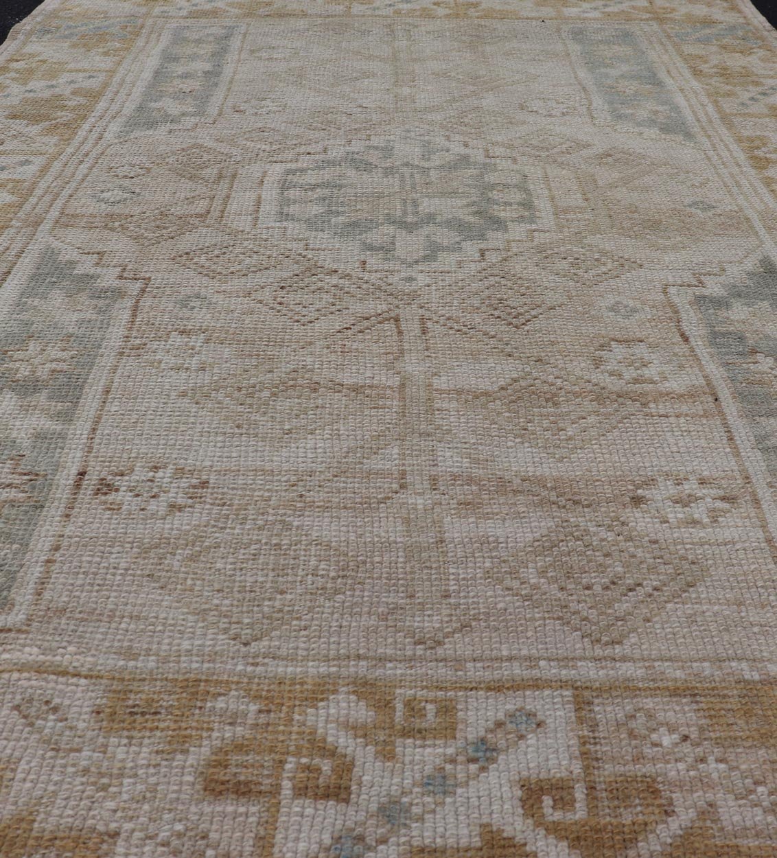 nan - Keivan Woven ArtsEN - 40470 - 27006Rug