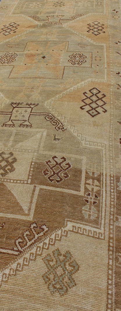 Mid - Century Vintage Turkish Oushak Runner with Geometric Tribal Medallions, rug en - 4261, country of origin / type: Turkey / Oushak, circa mid - 20th century This vintage Turkish Oushak gallery rug (circa mid - 20th century) features a unique blend o... - Keivan Woven ArtsEN - 4261 - 4888Rug