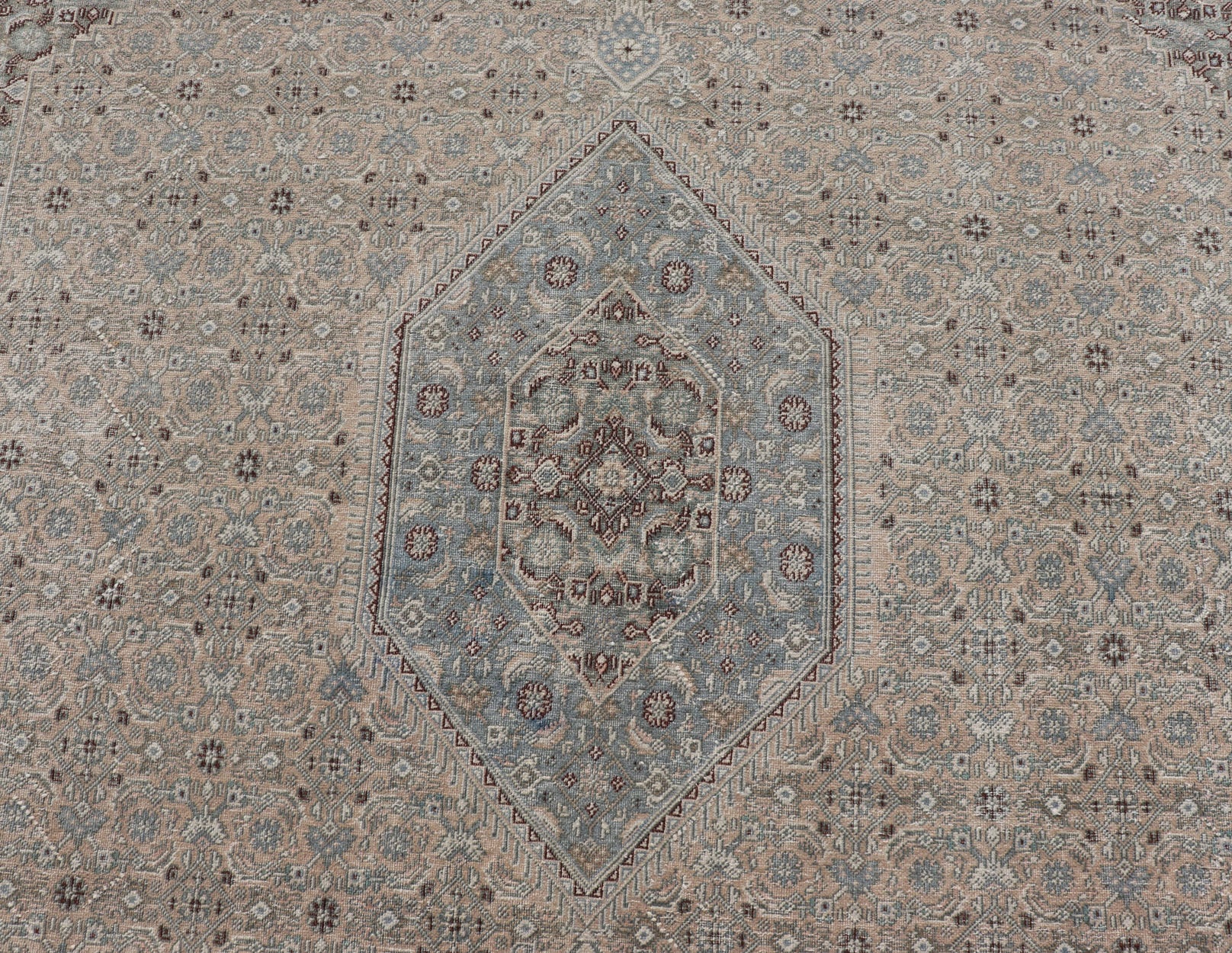 Measures: 8'9 x 12'2 Antique Persian Tabriz Rug with All - Over Herati Design With Medallion Design. Antique Persian Tabriz Rug with All - Over Design Keivan Woven Arts Collection Keivan Woven Arts / rug EN - 4653, country of origin / type: Iran / Tabriz... - Keivan Woven ArtsEN - 4653 - 21615