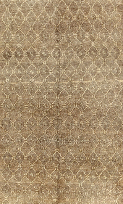 All - Over Design Turkish Oushak with Cross - Latch & Lattice Work in Mocha & Cream kwarugs en - 483 Set on a mocha brown field with an all - over pattern, this beautiful Turkish Oushak rug features cross - latch and lattice work. The simple border frames... - Keivan Woven ArtsEN - 483 - 5261Rug
