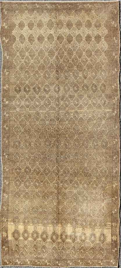 All - Over Design Turkish Oushak with Cross - Latch & Lattice Work in Mocha & Cream kwarugs en - 483 Set on a mocha brown field with an all - over pattern, this beautiful Turkish Oushak rug features cross - latch and lattice work. The simple border frames... - Keivan Woven ArtsEN - 483 - 5261Rug