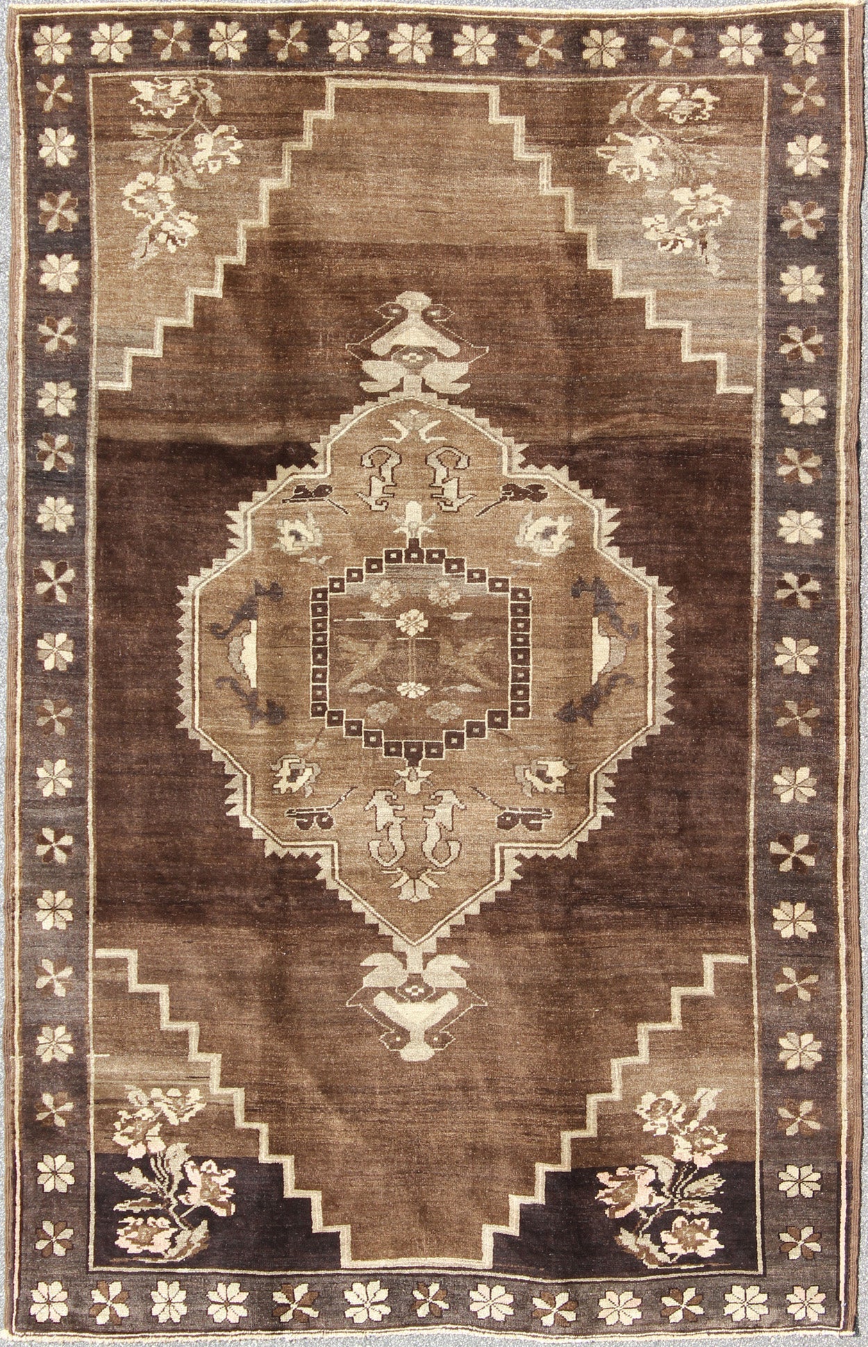 Vintage Brown Turkish Rug with Geometric Design in Various Brown Colors. Keivan Woven Arts / Rug / EN - 550 / Mid - 20th Century / Hand Woven in Turkey. Turkish Kilim. Set on a variation of light and dark brown and gray colors, the pale taupe and l... - Keivan Woven ArtsEN - 550 - 3421Rug