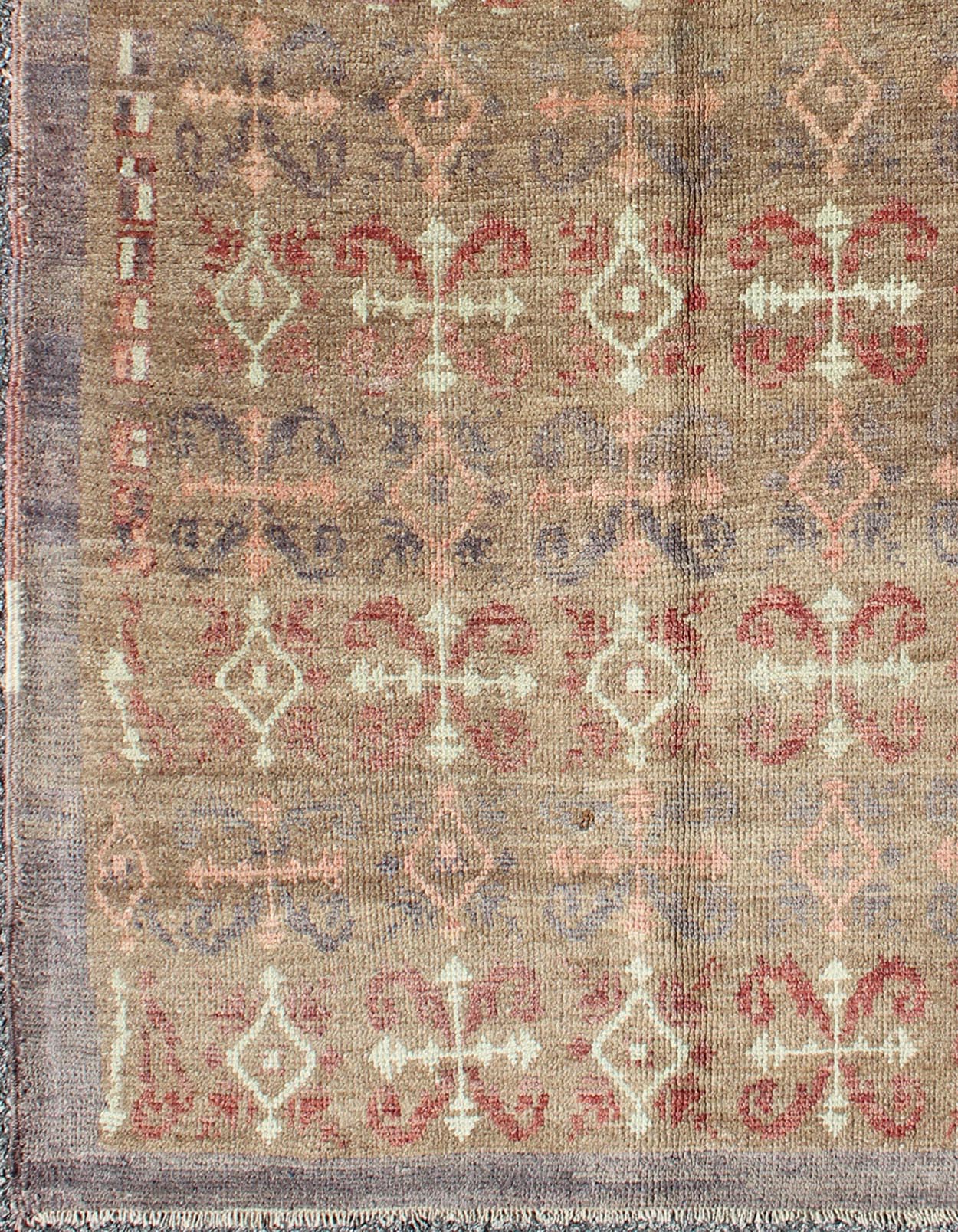 Vintage Turkish Carpet with All - Over Design Set on Light Taupe Field Turkish Carpet with All - Over Design Set on Light Taupe Field rug/en - 601 origin/turkey kwarugs The design of this beautiful vintage Turkish rug from mid - 20th century Turk... - Keivan Woven ArtsEN - 601 - 4426Rug