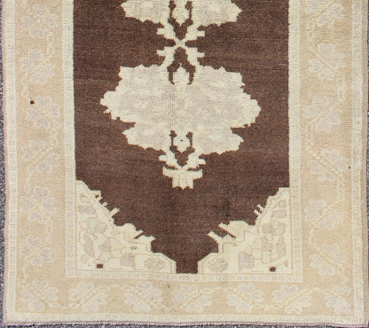 Brown Background Vintage Turkish Oushak Runner with Medallions in Gray and Ivory, rug en - 604, country of origin / type: Turkey / Oushak, circa mid - 20th century This beautiful vintage Oushak runner from mid - 20th century Turkey features a Classic ... - Keivan Woven ArtsEN - 604 - 4446Rug