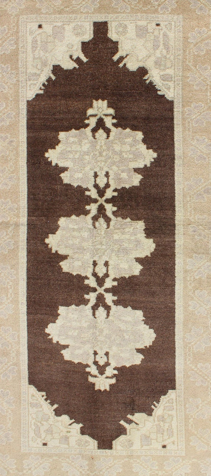 Brown Background Vintage Turkish Oushak Runner with Medallions in Gray and Ivory, rug en - 604, country of origin / type: Turkey / Oushak, circa mid - 20th century This beautiful vintage Oushak runner from mid - 20th century Turkey features a Classic ... - Keivan Woven ArtsEN - 604 - 4446Rug