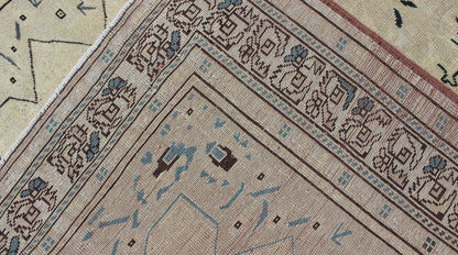 Keivan Woven Arts - Vintage Turkish Oushak Geometric Rug in Butter, Cream, Black, Taupe & Teal, Medallion design Vintage Turkish Oushak Geometric Rug in Butter, Cream, Black, Taupe & Teal , rug en - 615, country of origin / type: Turkey / Oushak, circa 194... - Keivan Woven ArtsEN - 615 - 4440Rug