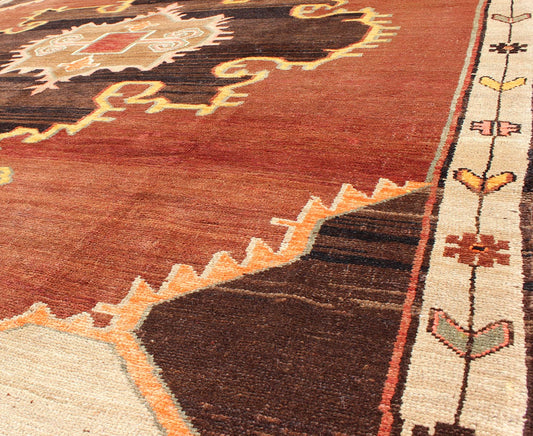 Keivan Woven Arts - Bold Design Vintage Turkish Rug in Sienna, Brown, Black, Cream and Yellow. Turkish Kars. Vintage Turkish Rug. Kars Rugs This unexpected bold Turkish carpet is composed of a reddish - brown background with dark charcoal and brow... - Keivan Woven ArtsEN - 616 - 4450Rug