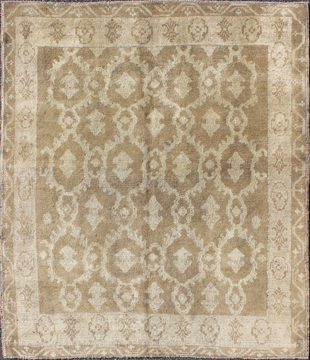Cross - Latch Squarish Turkish Vintage Oushak Rug in Taupe and Cream kwarugs Cross - latch / latticework Turkish Oushak rug vintage in taupe and cream, rug en - 628, country of origin / type: Turkey / Tulu, circa 1940 Set on a taupe - colored fie... - Keivan Woven ArtsEN - 628 - 4454Rug