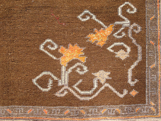 Vintage Turkish Medallion Oushak in Brown, Taupe, Gray, silver and Orange Measures: 5'1 x 8'10 This Turkish Oushak features a chocolate - brown background with a light gray and taupe border. The vibrant pop of orange color balances beautifu... - Keivan Woven ArtsEN - 6301 - 3824Rug