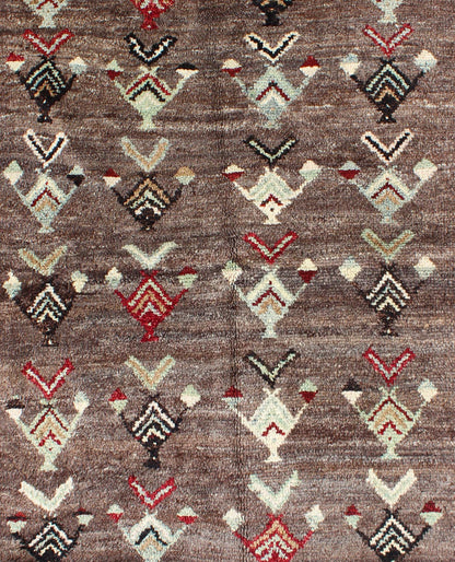Tribal Arrow Design Tulu Vintage Rug from Turkey in Brown, Red, Mint Green kwarugs Tribal Arrow design Tulu vintage rug from Turkey in brown, red, mint green, rug en - 644, country of origin / type: Turkey / Oushak, circa 1940 This vintage... - Keivan Woven ArtsEN - 644 - 5422Rug
