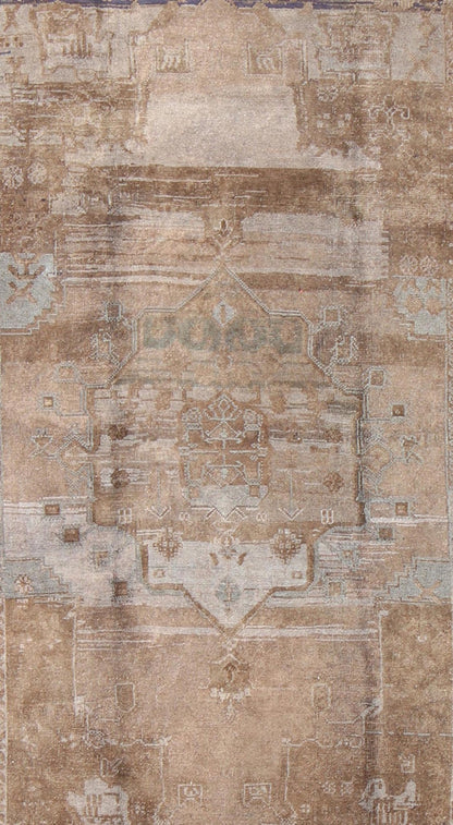 Faded Brown and Gray Vintage Oushak Rug from Turkey with Medallion Design kwarugs Faded brown and gray vintage Oushak rug from Turkey with Medallion design, rug en - 6451, Keivan Woven Arts country of origin / type: Turkey / Oushak, circa 1940s ... - Keivan Woven ArtsEN - 6451 - 7115Rug