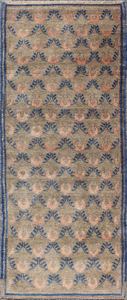 All - Over Vintage Turkish Tulu Rug with Vining Latticework in Tan, Cream, Blue, rug en - 603, country of origin / type: Turkey / Tulu, circa mid - 20th century This vintage Turkish Tulu carpet (circa mid - 20th century) features an all - over pattern of ... - Keivan Woven ArtsEN - 760 - 3441Rug
