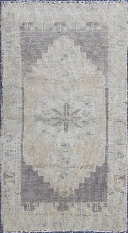 nan - Keivan Woven ArtsEN - 813 - 3842Rug