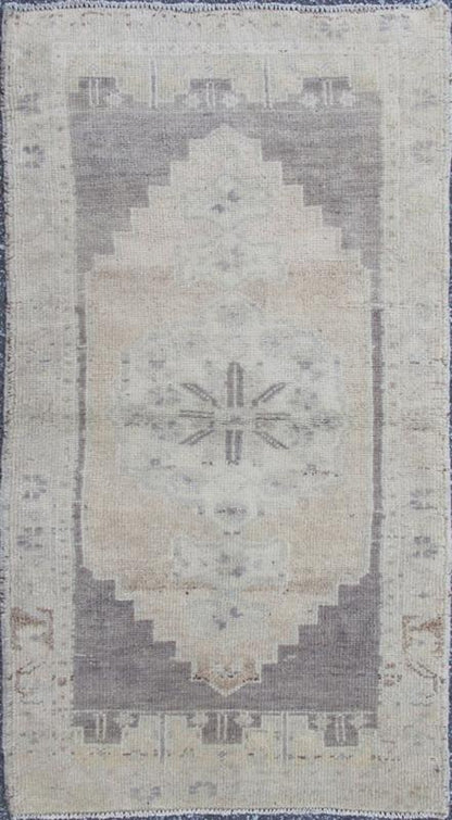 nan - Keivan Woven ArtsEN - 813 - 3842Rug
