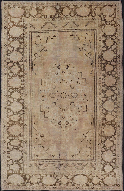Vintage Oushak Rug with Muted Neutral Colors in Tan, Beige, taupe, Gray & Brown. Vintage Oushak Rug with Muted Neutral Colors in Tan, taupe, Beige, Gray & Brown Rug/EN - 92318, vintage Oushak, vintage Turkish rug This unique neutral color vinta... - Keivan Woven ArtsEN - 92318 - 1648Rug