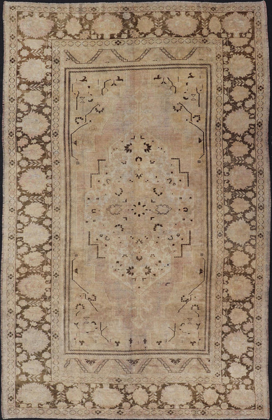 Vintage Oushak Rug with Muted Neutral Colors in Tan, Beige, taupe, Gray & Brown. Vintage Oushak Rug with Muted Neutral Colors in Tan, taupe, Beige, Gray & Brown Rug/EN - 92318, vintage Oushak, vintage Turkish rug This unique neutral color vinta... - Keivan Woven ArtsEN - 92318 - 1648Rug