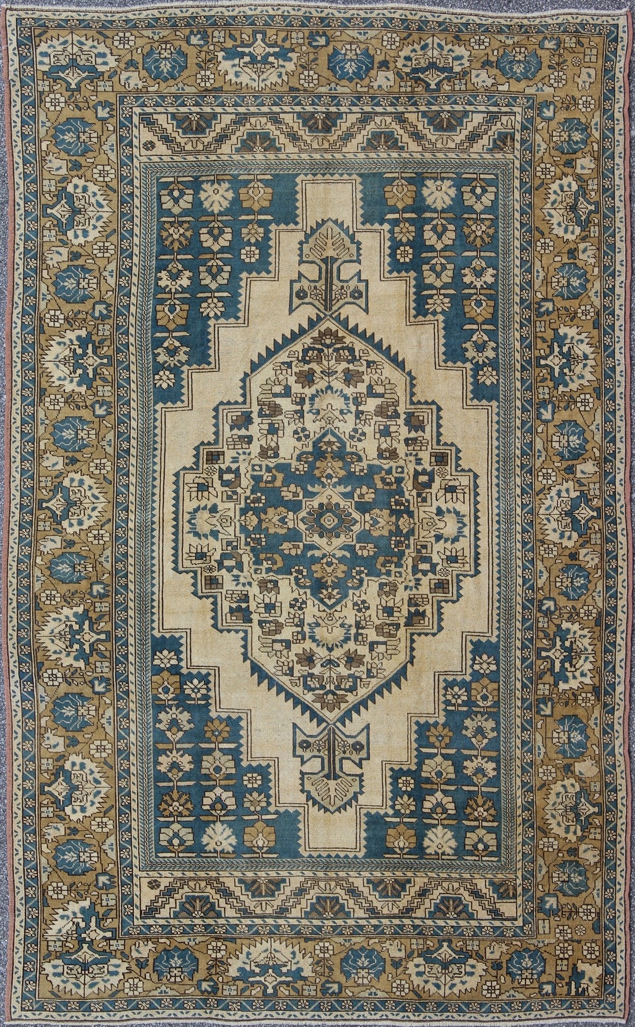 Turkish Vintage Rug With Geometric Design in Blue, Gold and Cream Colors. Keivan Woven Arts/ rug/EN - 94362. Vintage Oushak, Blue Oushak Measures: 11'8 x 7'6 This vintage Turkish Oushak carpet was crafted around the 1940s and displays a be... - Keivan Woven ArtsEN - 94362 - 826Rug