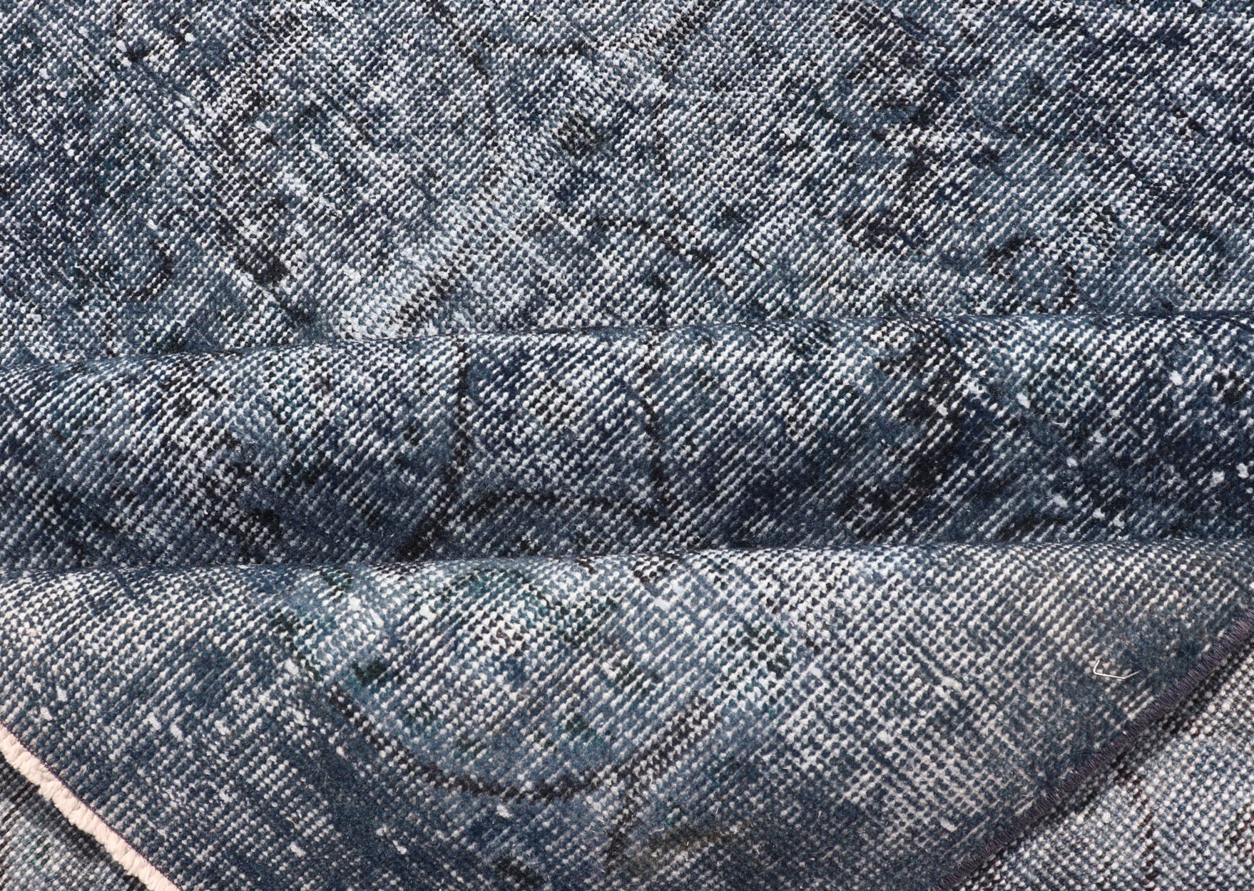 Vintage Overdyed Turkish Oushak Rug with Floral Design in Charcoal and Blues Vintage Overdyed Turkish Oushak Rug with Floral Design in Charcoal and Blues. Keivan Woven Arts / rug EN - P13611, country of origin / type: Turkey / Oushak, circa Mid - 20... - Keivan Woven ArtsEN - P13611 - 17856Rug