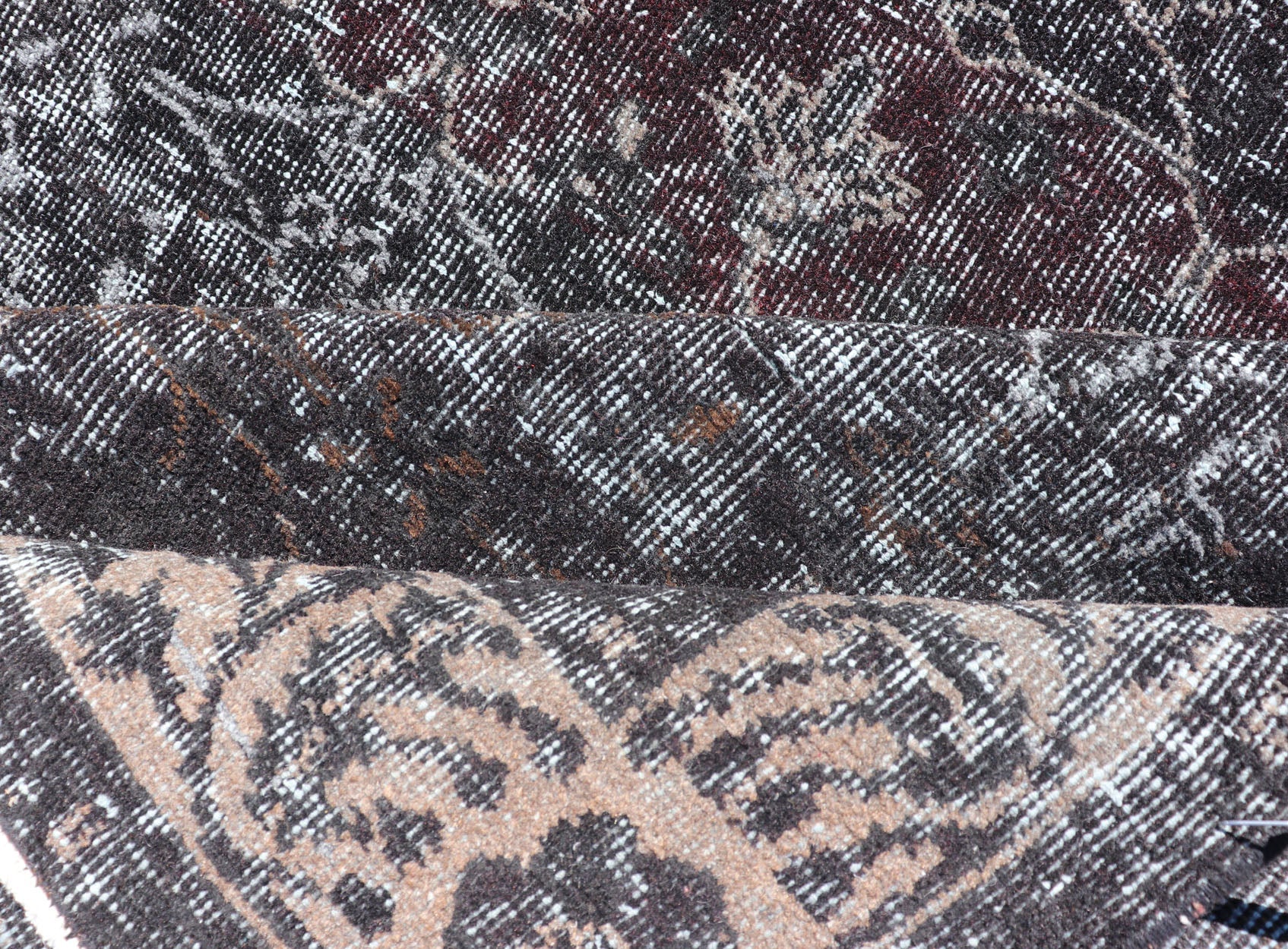 Over Dyed Gallery Oushak with All - Over Floral Design in Charcoal, Cream & Grays Over Dyed In Charcoal, Cream & Grays Gallery Oushak with All - Over Floral Design. Keivan Woven Arts / rug EN - P13612, country of origin / type: Turkey / Oushak, circa ... - Keivan Woven ArtsEN - P13612 - 17862Rug