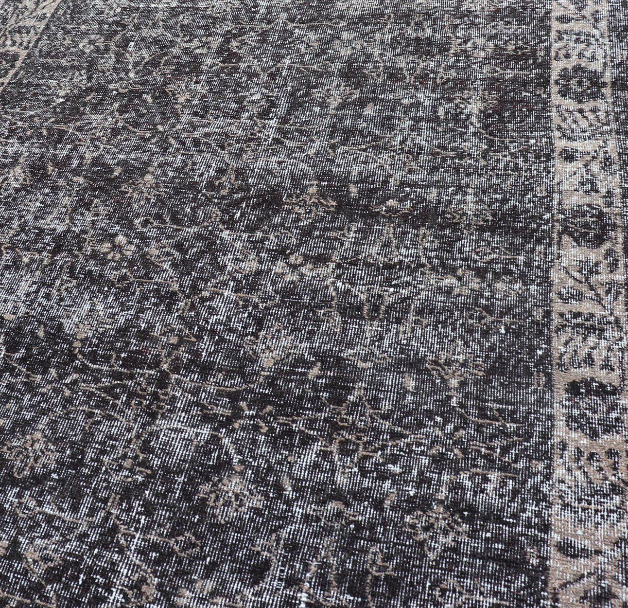 Over Dyed Gallery Oushak with All - Over Floral Design in Charcoal, Cream & Grays Over Dyed In Charcoal, Cream & Grays Gallery Oushak with All - Over Floral Design. Keivan Woven Arts / rug EN - P13612, country of origin / type: Turkey / Oushak, circa ... - Keivan Woven ArtsEN - P13612 - 17862Rug